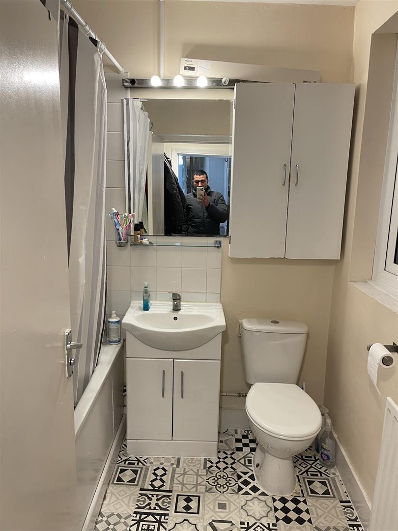 3 bed property in Mayton Street, London